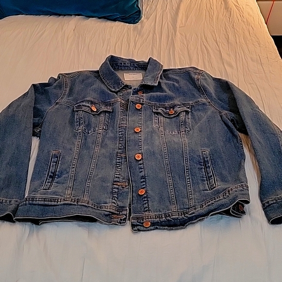 WOMEN'S OLD NAVY JEAN JACKET - Picture 1 of 2